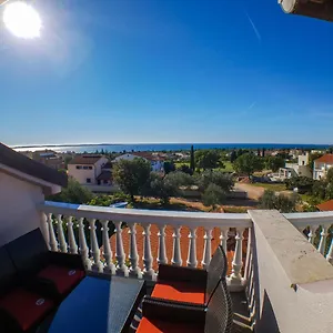 Apartament Jozić, Peroj