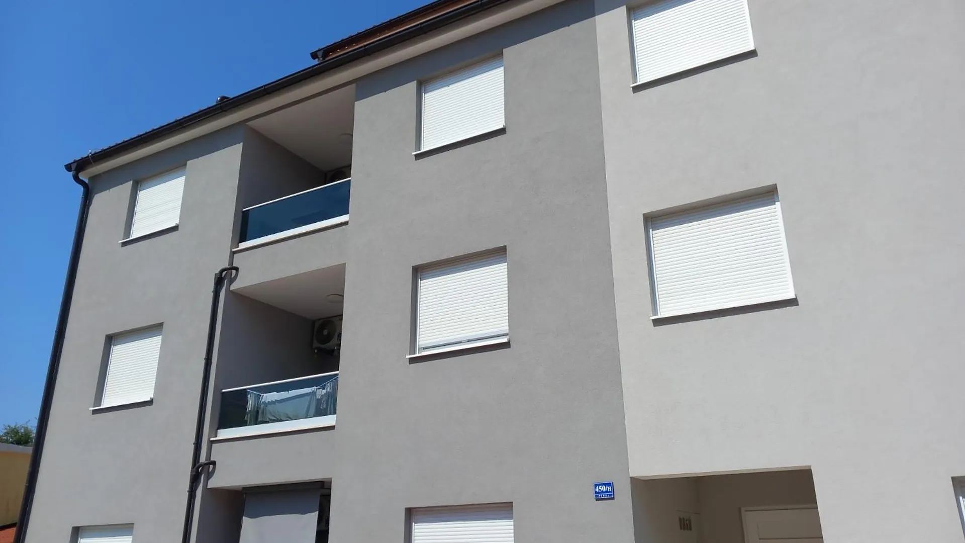 Apartman Dina Peroj 0*,  Croazia